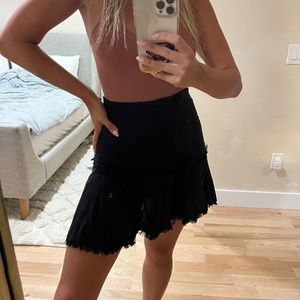 NWOT ruffle frayed edge mini skirt
